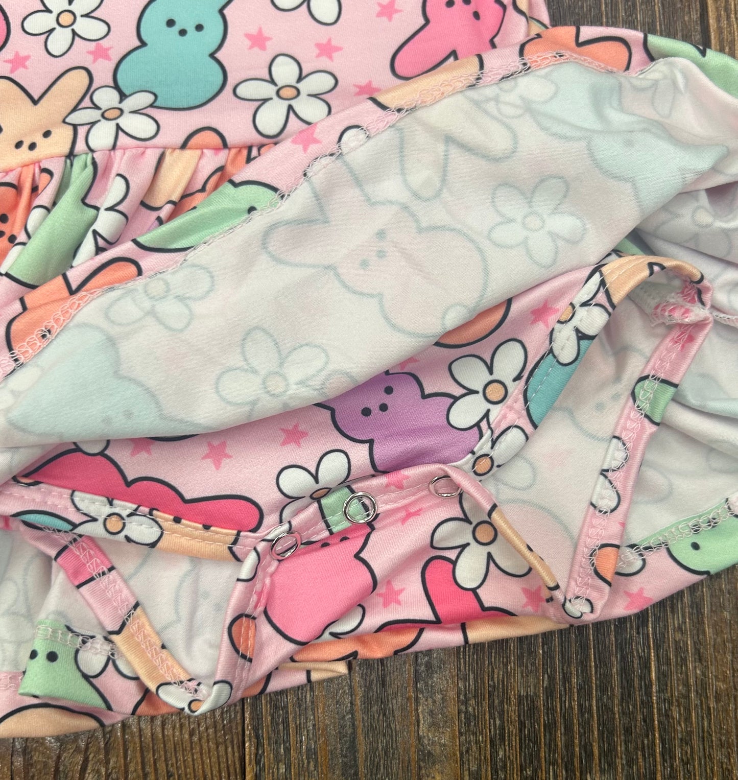 M&R Hangin’ with my Peeps 3/4 Twirl Bodysuit