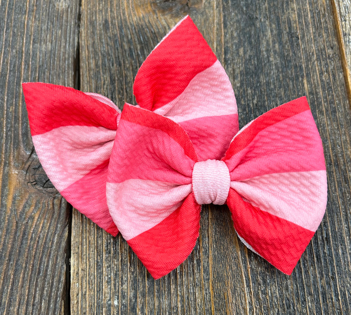 JJ Valentines Piggie Bows