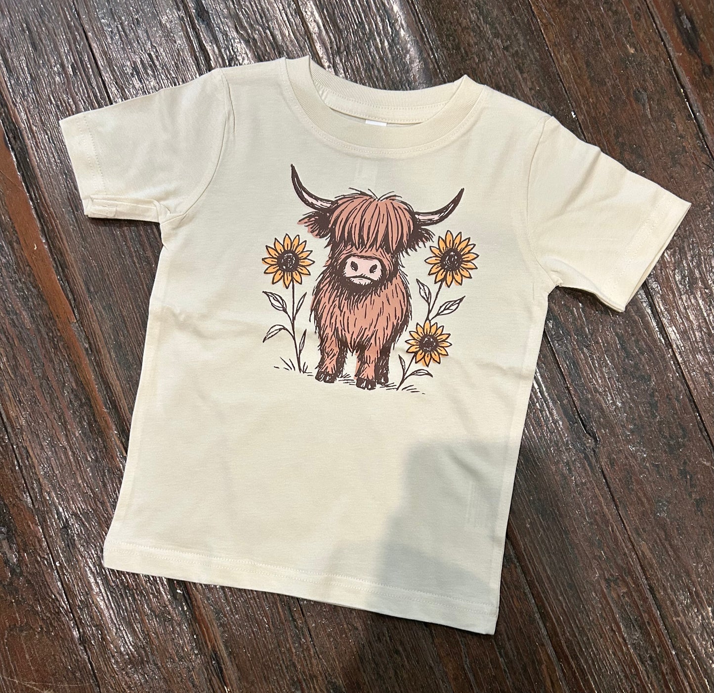 Highland Cow Sunflower Tee