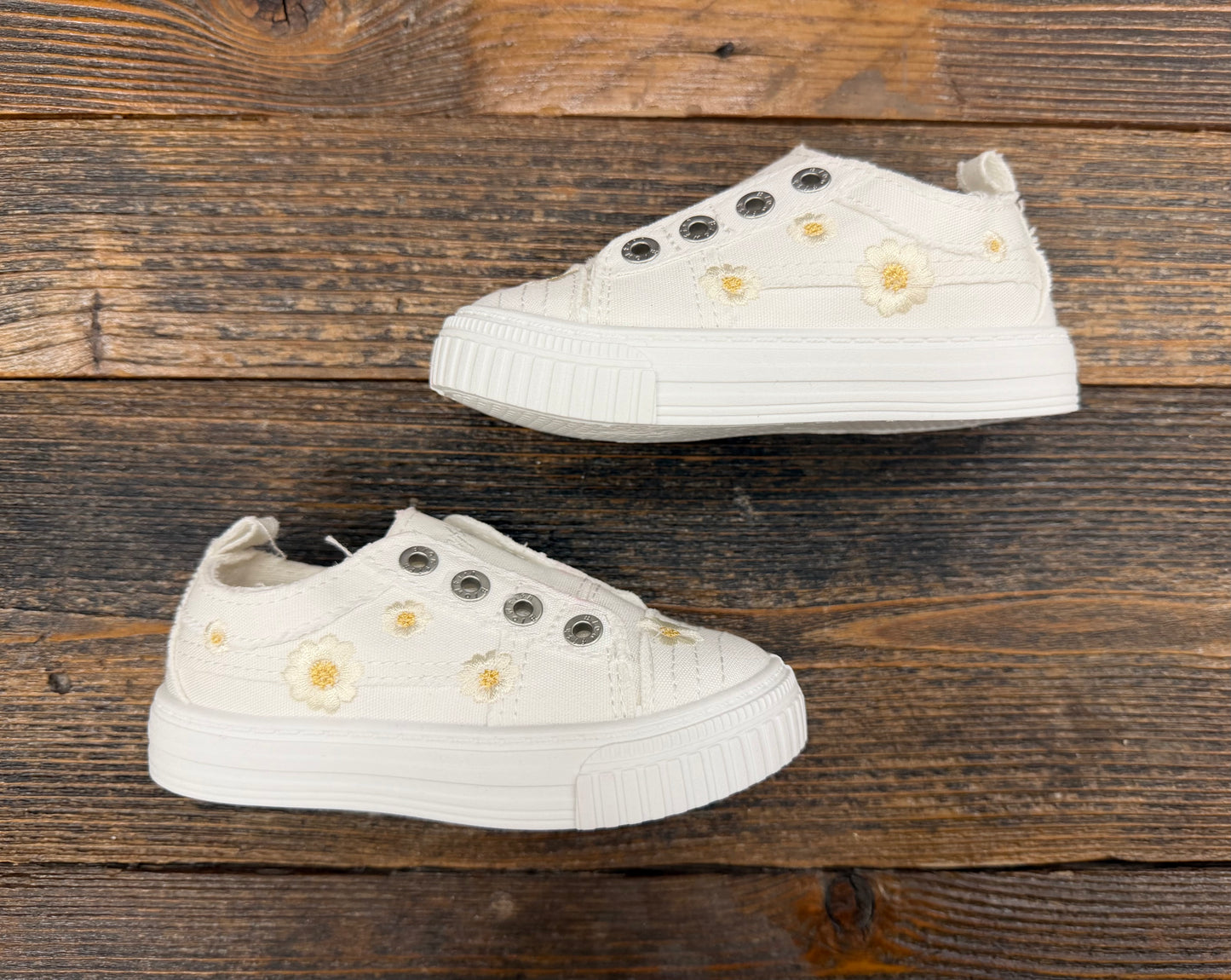 Blowfish Sadie White Daisy Slip On