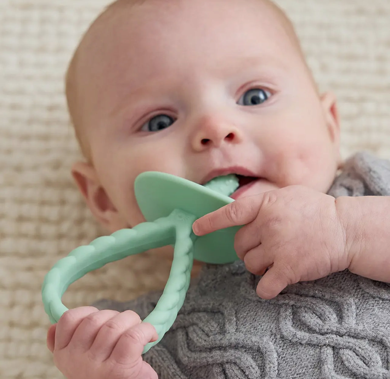 Itzy Ritzy Pre-Feeding Teether Set