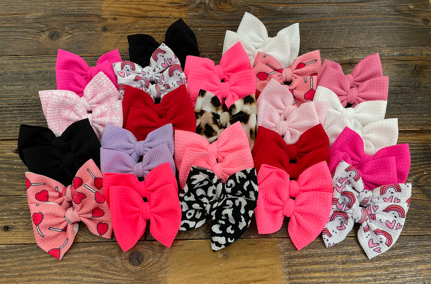 JJ Valentines Piggie Bows
