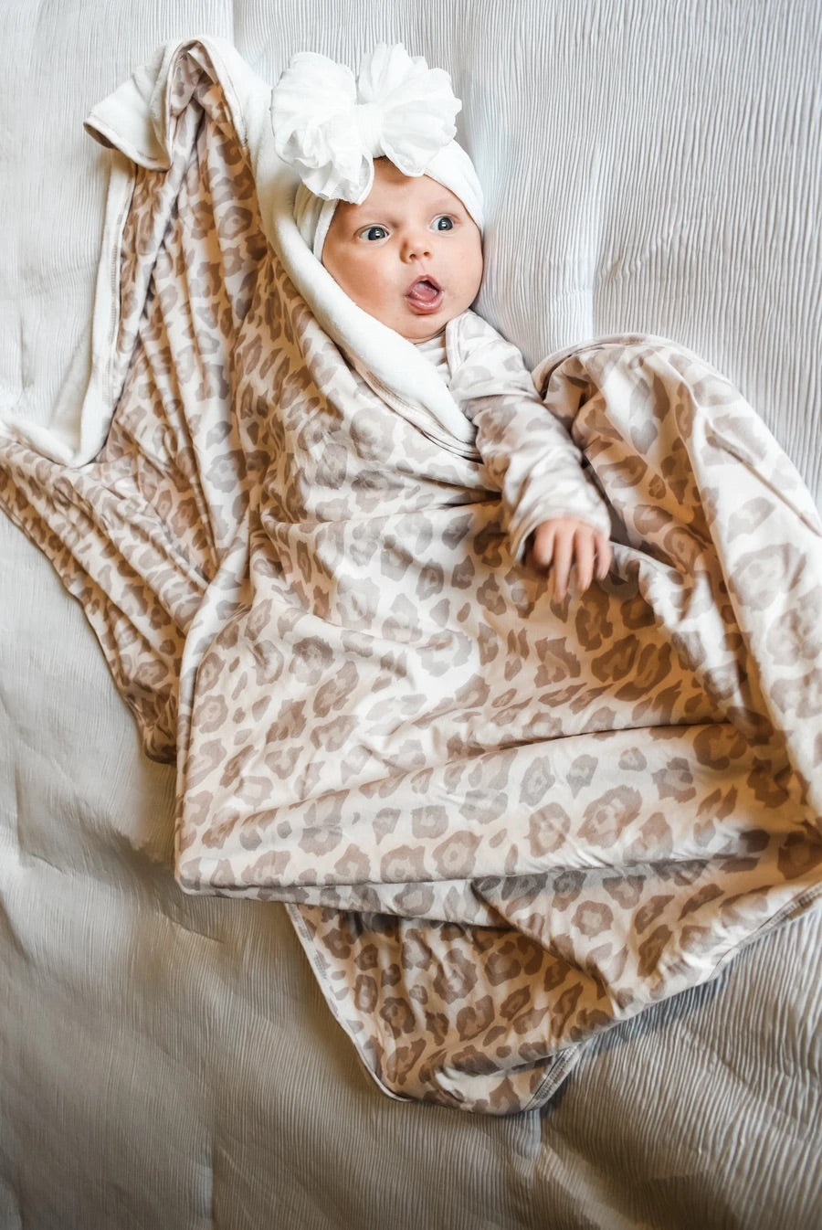RR Natural Leopard Swaddle 40x29