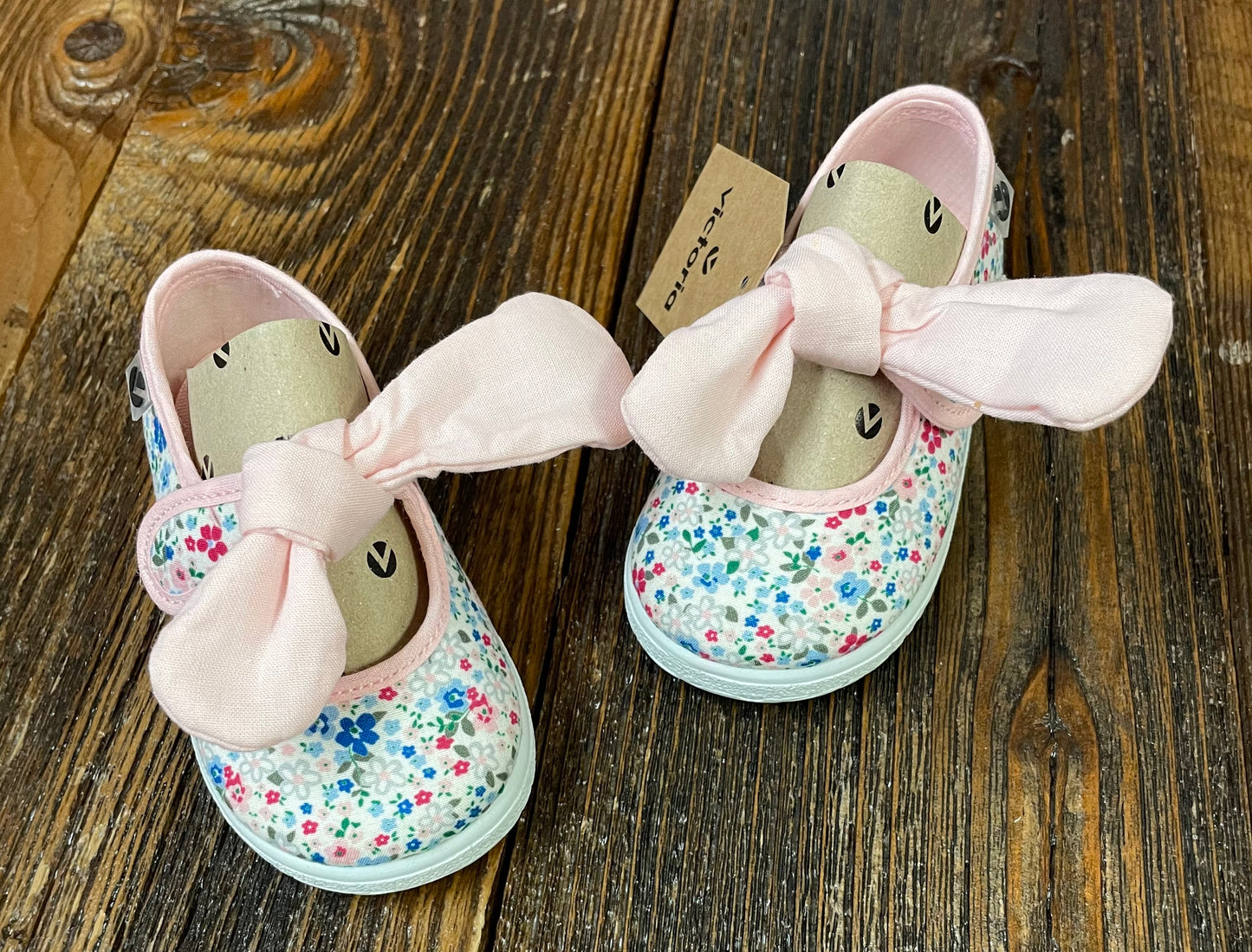 Victoria Velcro Bow Slip On