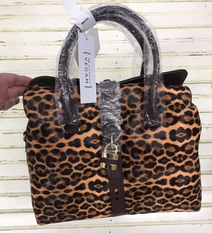 Leopard purse