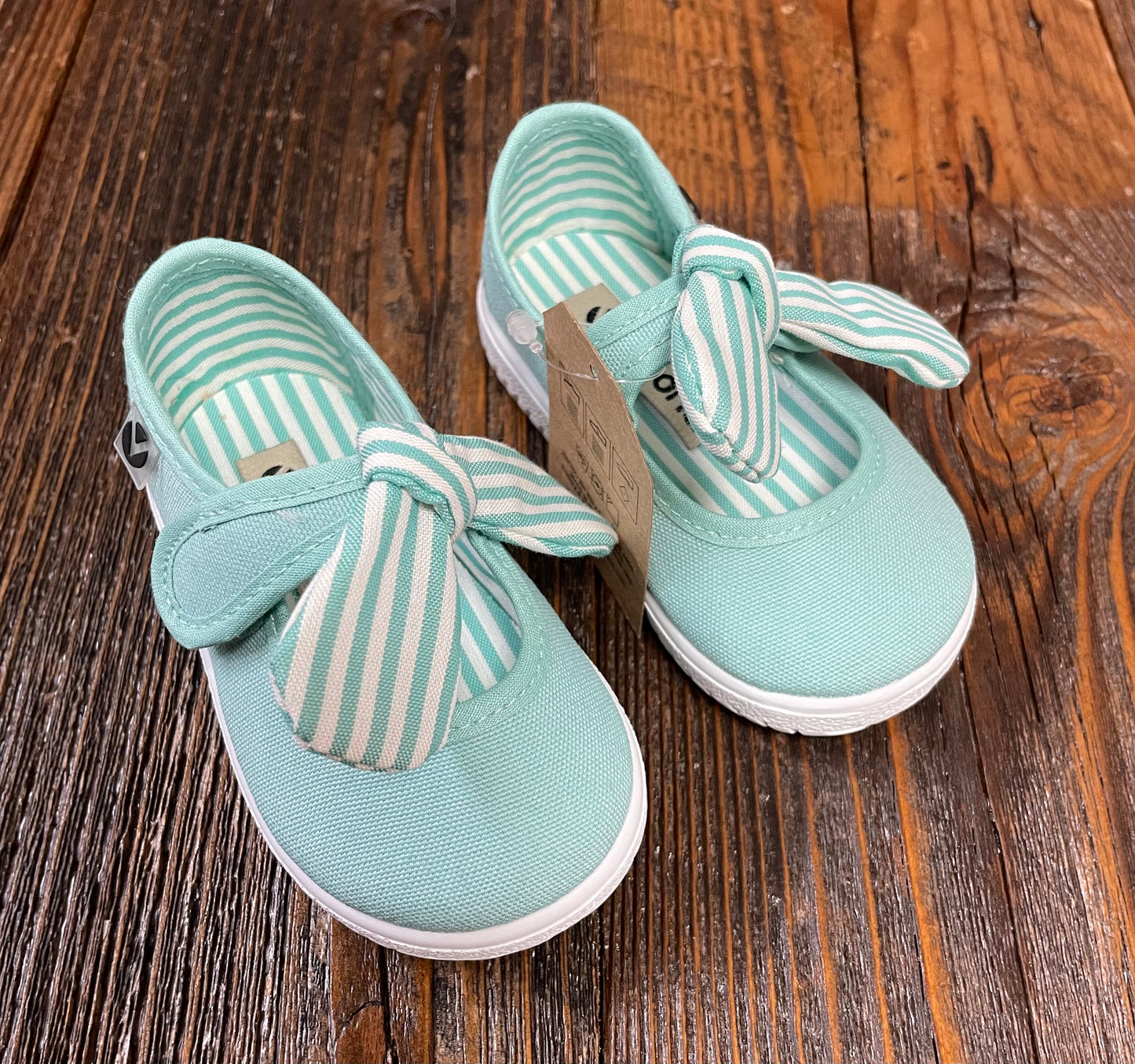 Victoria Velcro Bow Slip On
