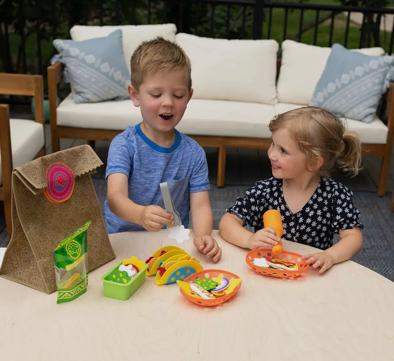 Fat Brain Pretendables Nacho Set