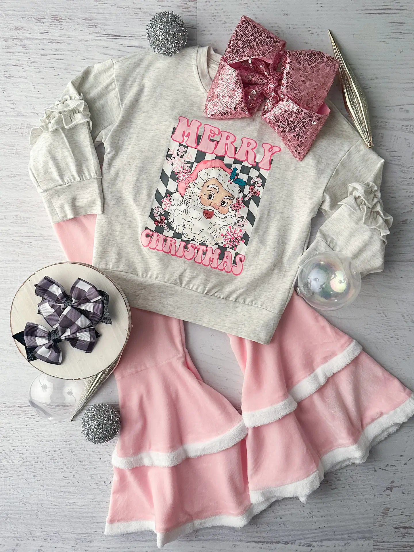 Retro Santa Pink Bell Set