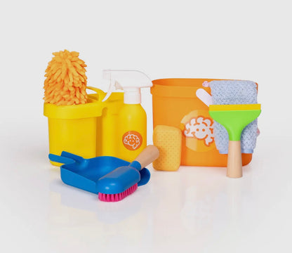 Fat Brain Pretendables Cleaning Kit