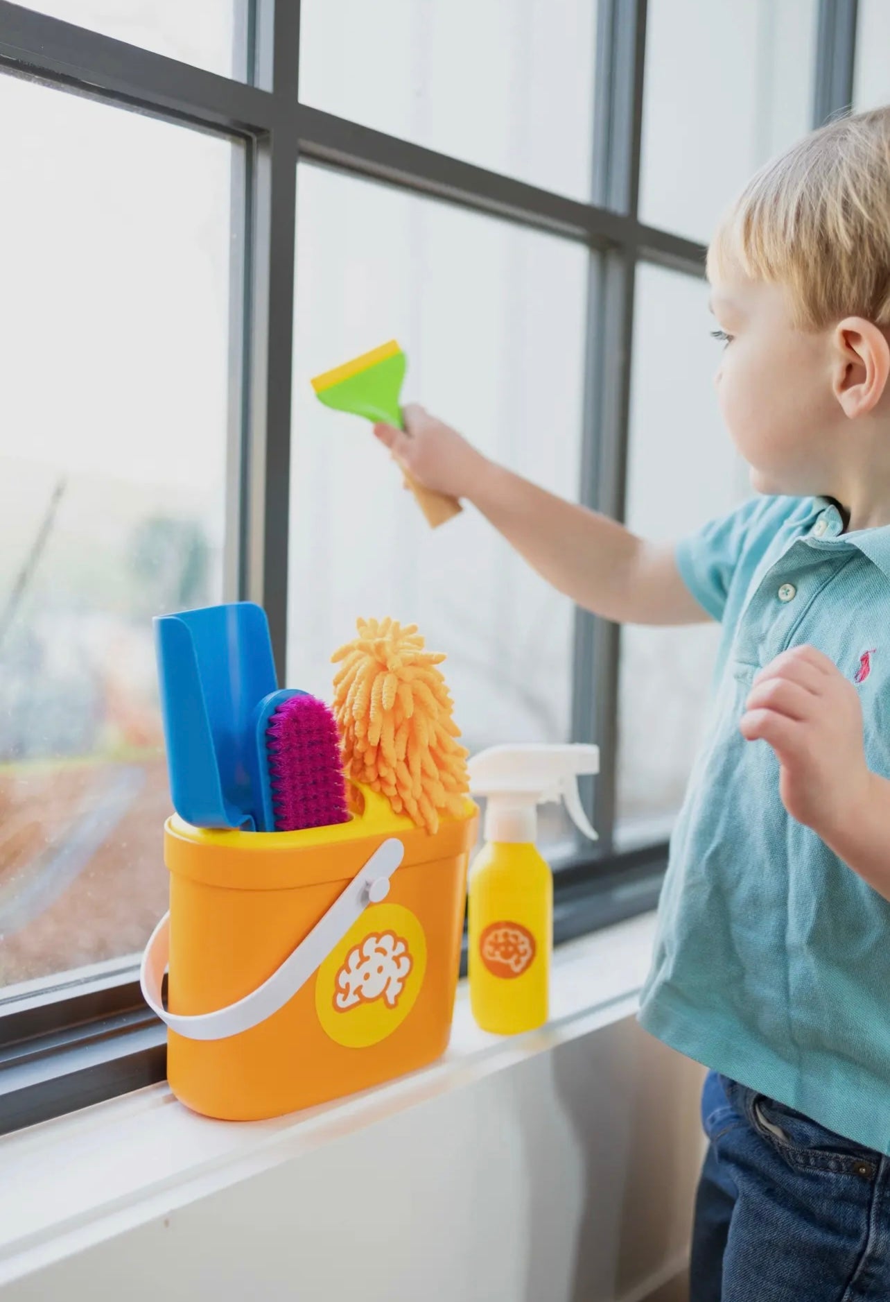 Fat Brain Pretendables Cleaning Kit