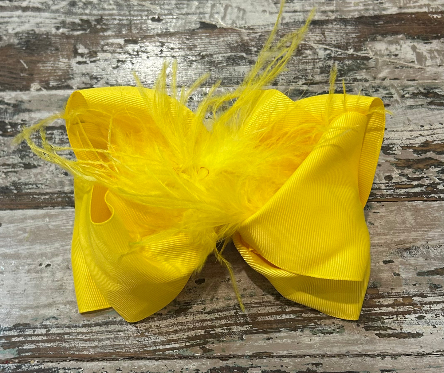 Feather bow