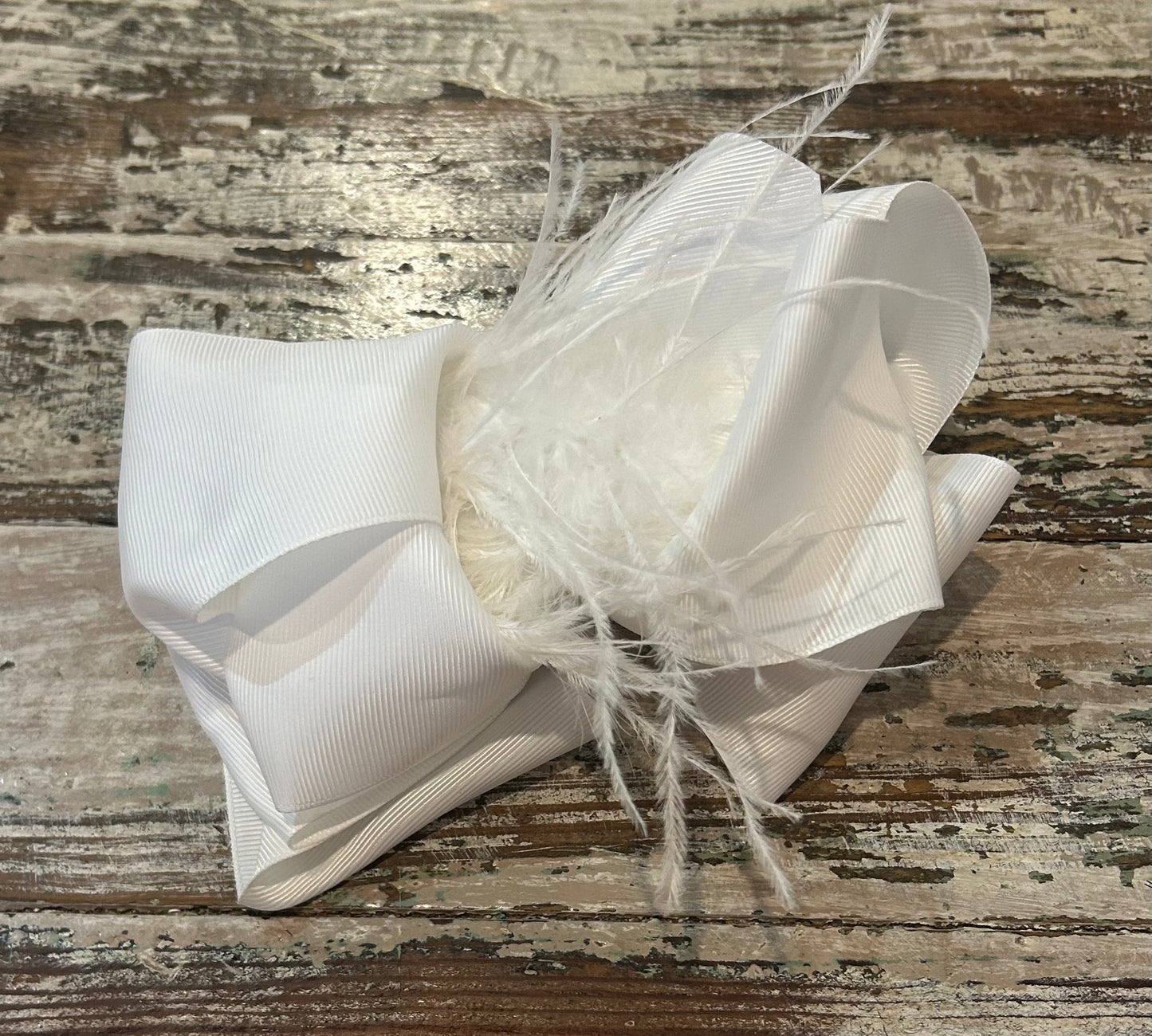 Feather bow