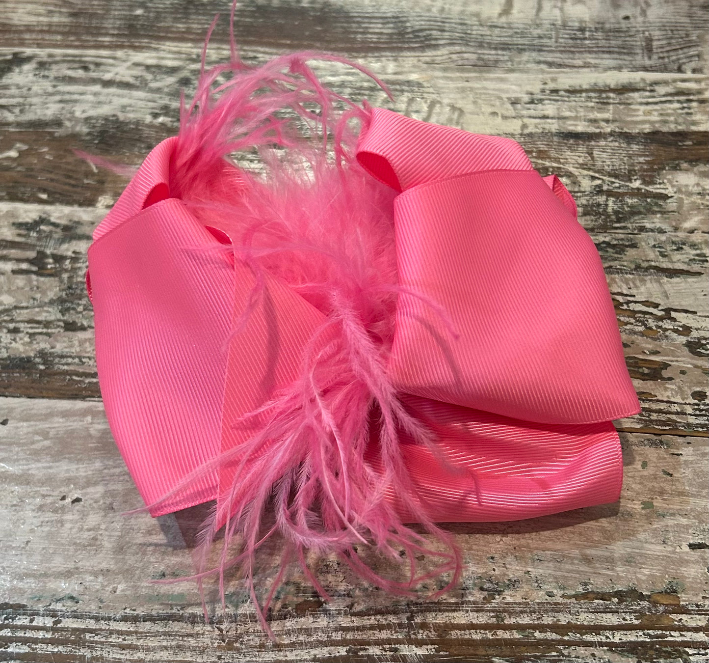 Feather bow