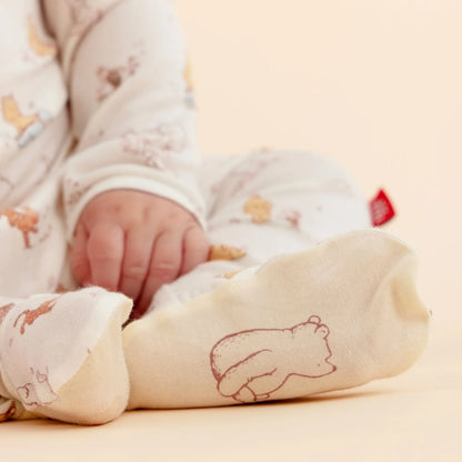 Magnetic Me Pooh Moments with Friends Modal Magnetic Footie