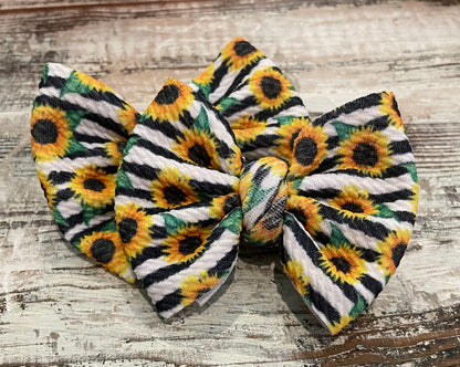 JJs 3in Printed Piggie Bows