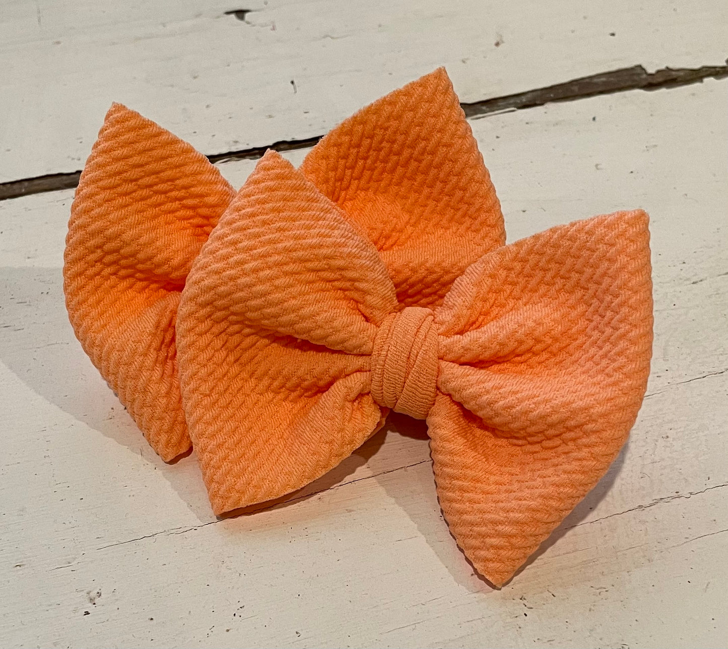 JJs 3in Solid Piggie Bows
