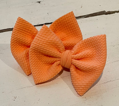 JJs 3in Solid Piggie Bows