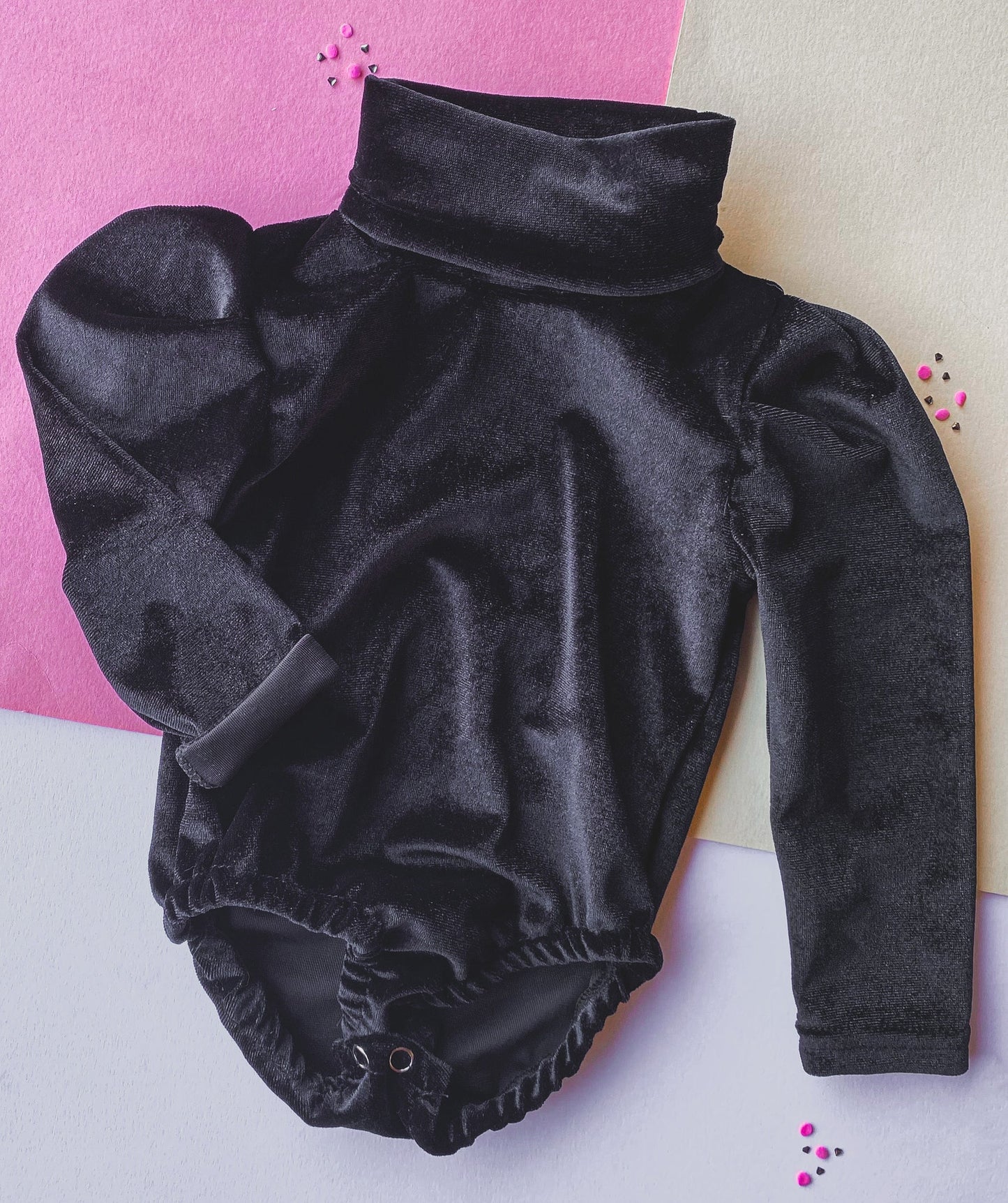 Velour Bubble Sleeve Leo