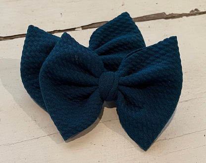 JJs 3in Solid Piggie Bows