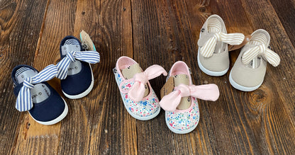 Victoria Velcro Bow Slip On