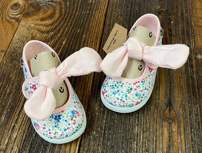Victoria Velcro Bow Slip On