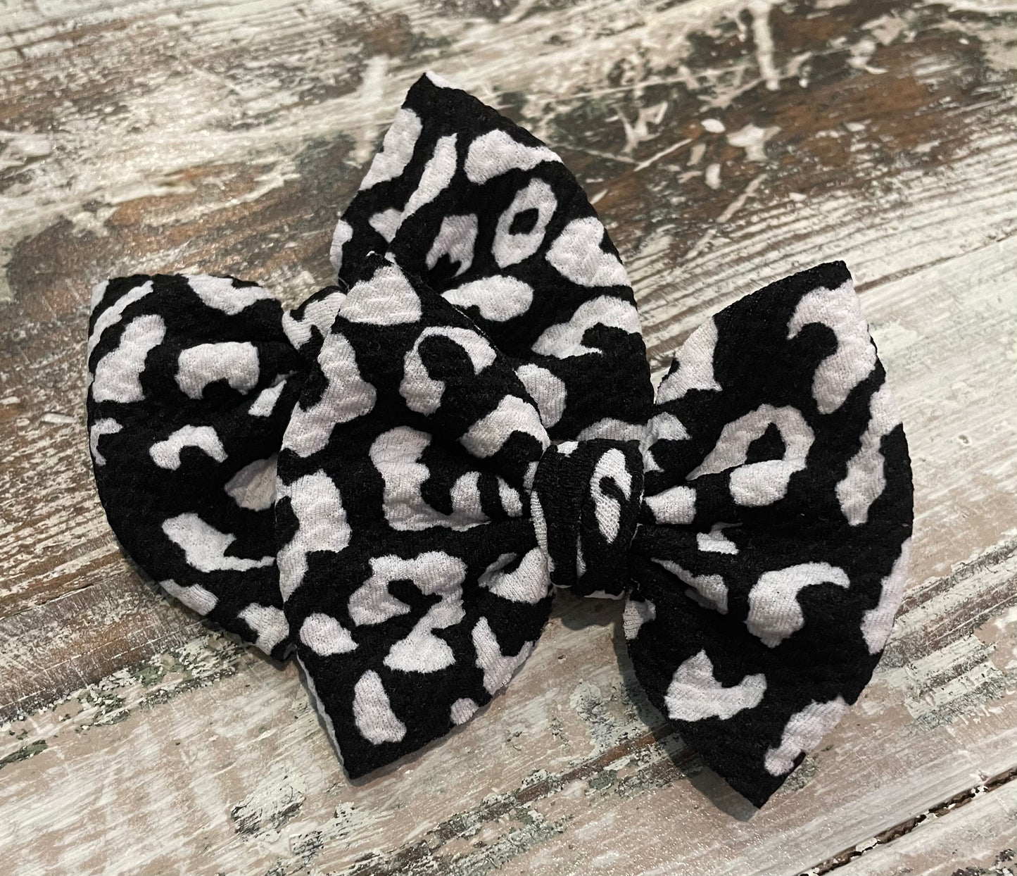 JJs 3in Printed Piggie Bows