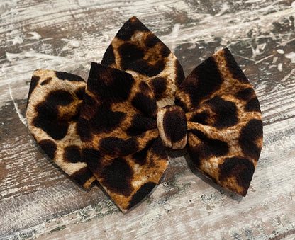 JJs 3in Printed Piggie Bows