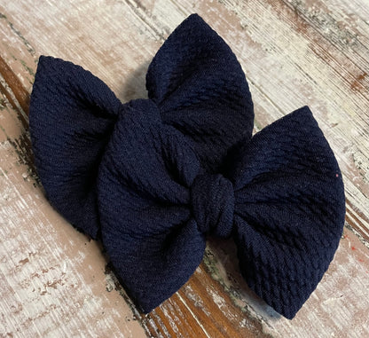 JJs 3in Solid Piggie Bows