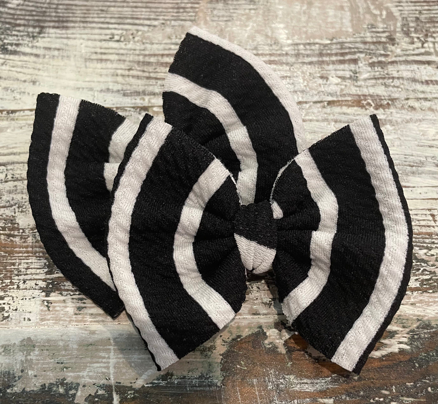 JJs 3in Printed Piggie Bows