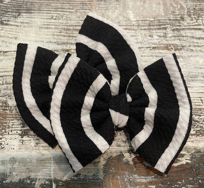 JJs 3in Printed Piggie Bows