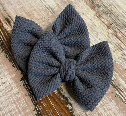 JJs 3in Solid Piggie Bows