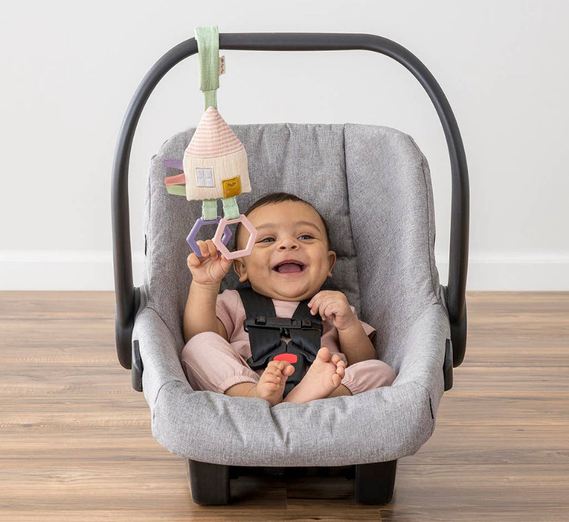 Itzy Ritzy Jingle Attachable Travel Toy
