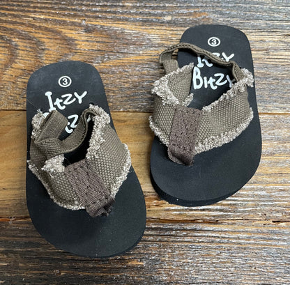 Itzy Bitzy Flops