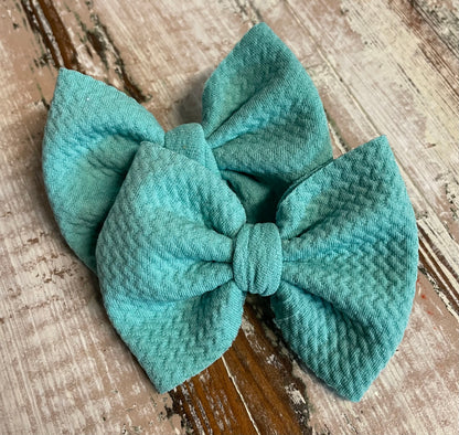 JJs 3in Solid Piggie Bows